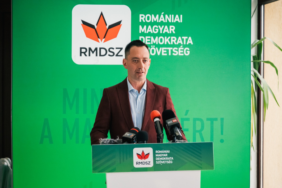 Csoma Botond szóvivő a 16 órás részvételi adatokról